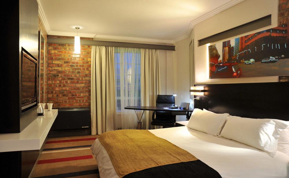 Garden Court Victoria Junction Hotel Cape Town Bagian luar foto
